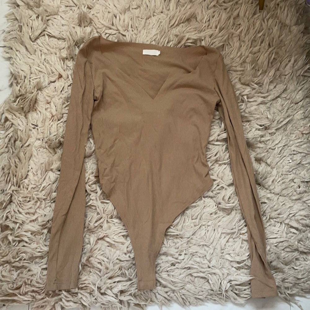 Long sleeve V cut bodysuit